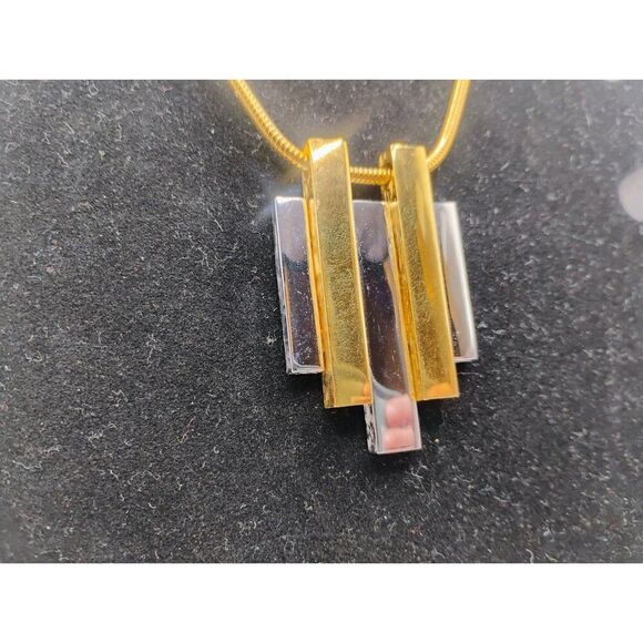 5/$25 Avon Geometric Pendant Necklace The Collection 1976 Gold & Silver Tone A7 - Picture 4 of 7